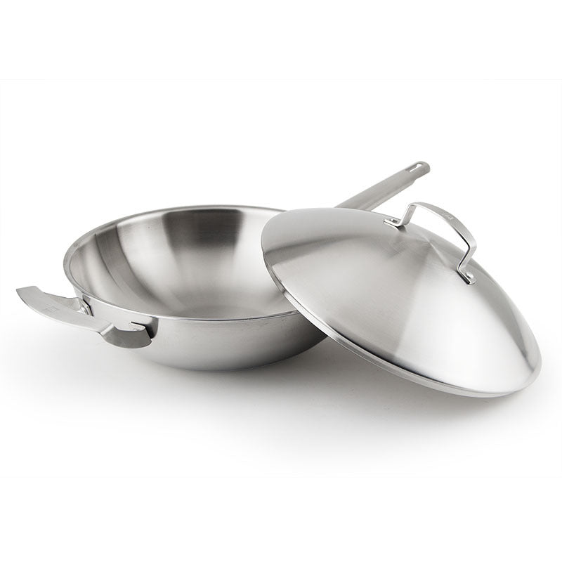 Non-Stick Pan with No Oily Fumes and Easy Clean